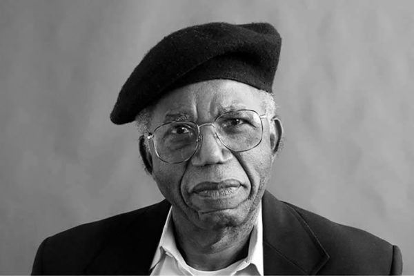 Renowned Nigerian Novelist Chinua Achebe Dies at 82