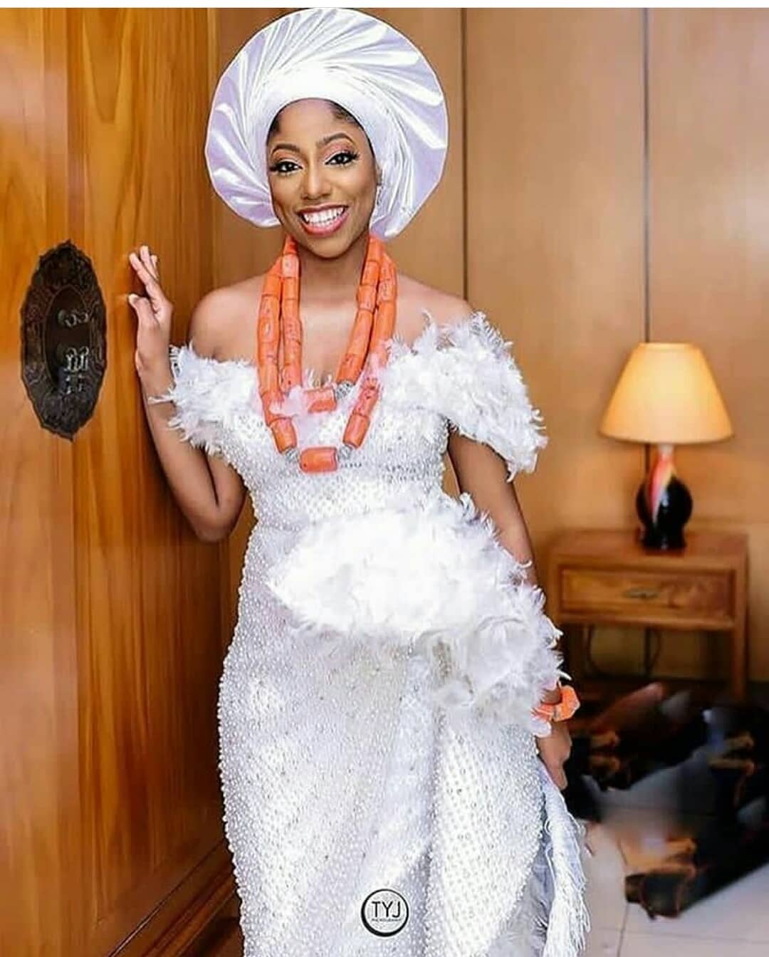 Graceful Asoebi Styles To Try This Season