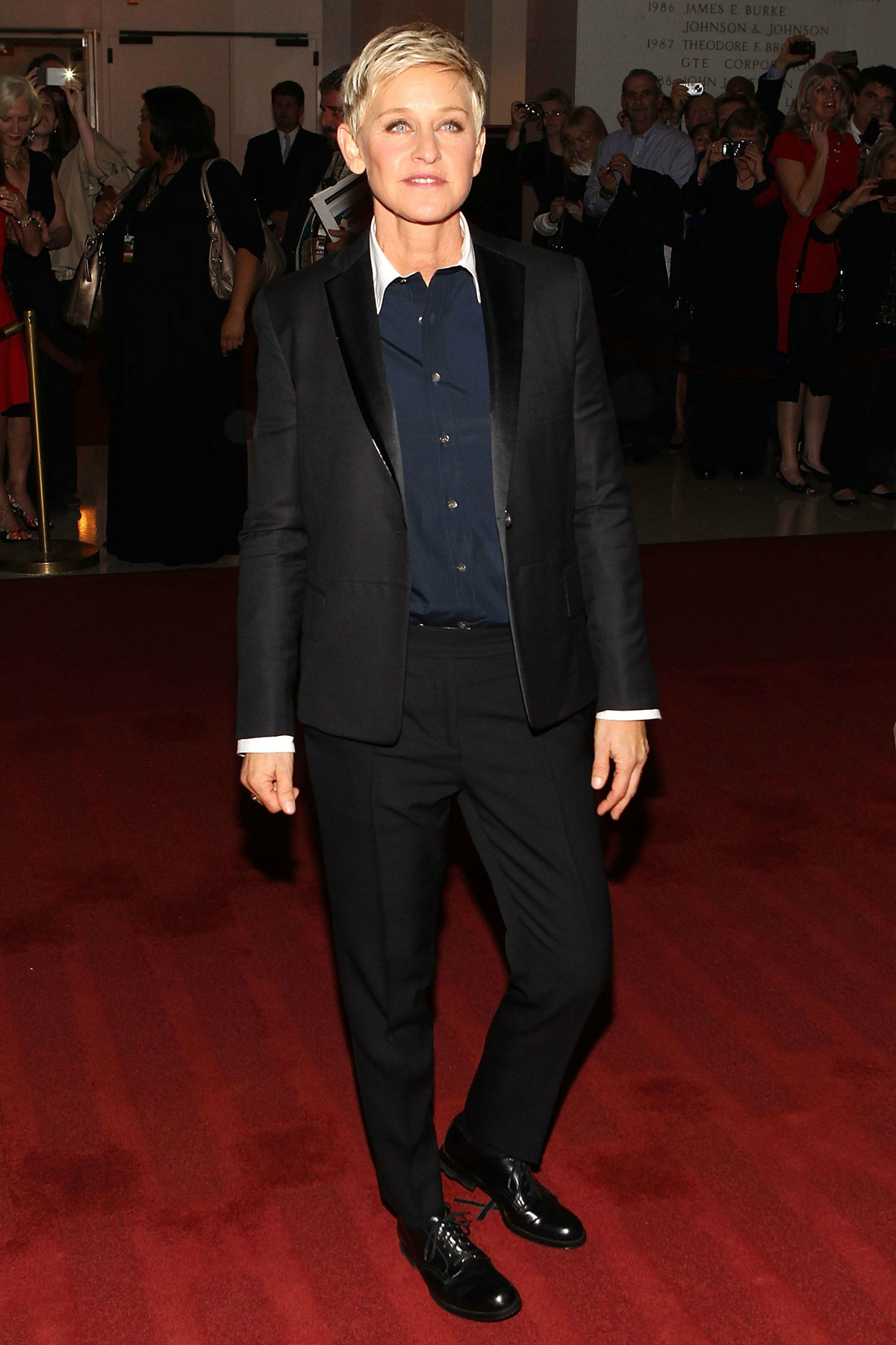 Ladies Suits: A Look At Ellen DeGeneres Best Looks