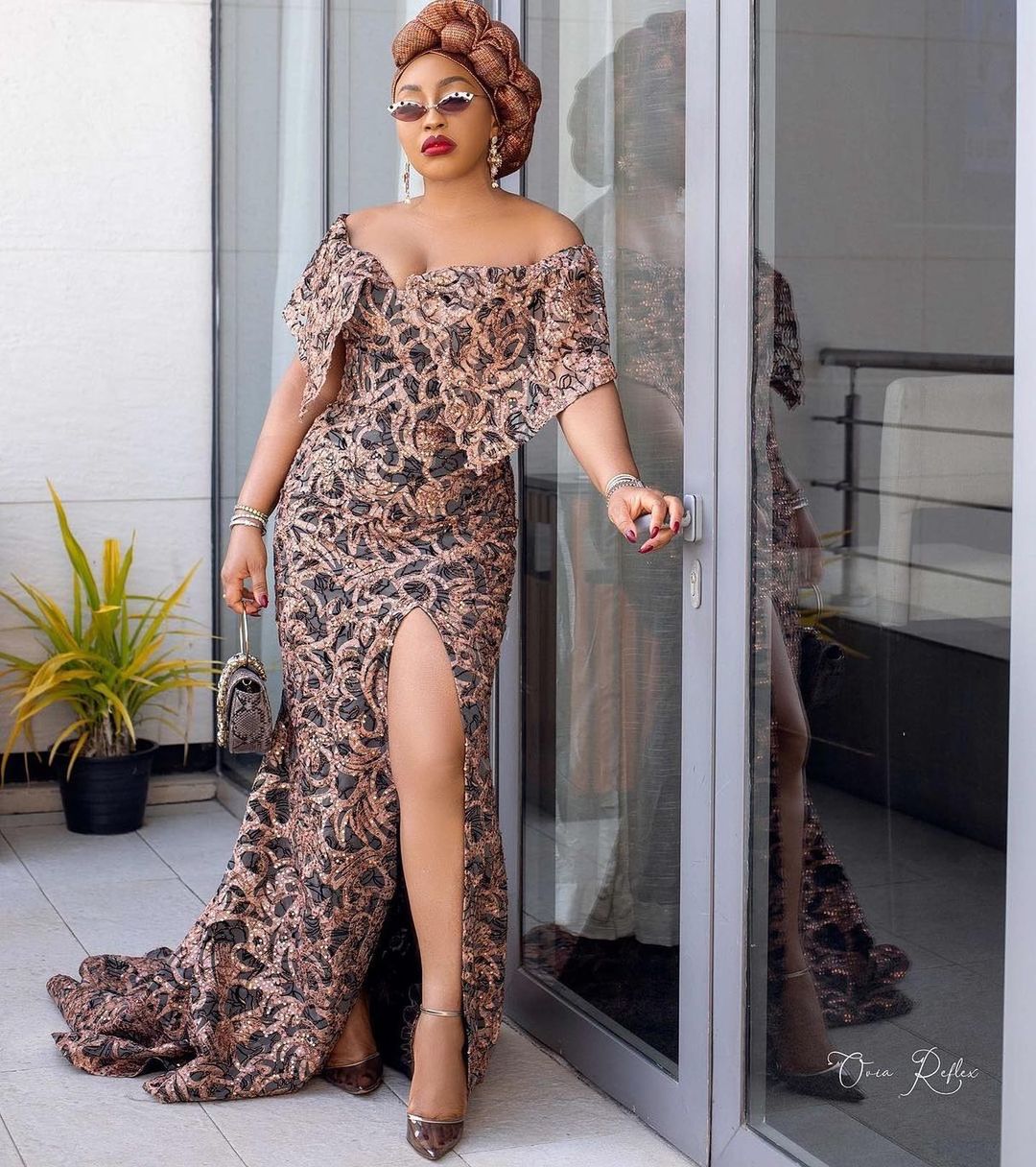 Nigerian Women Asoebi Styles For Elegant And Stylish Ladies