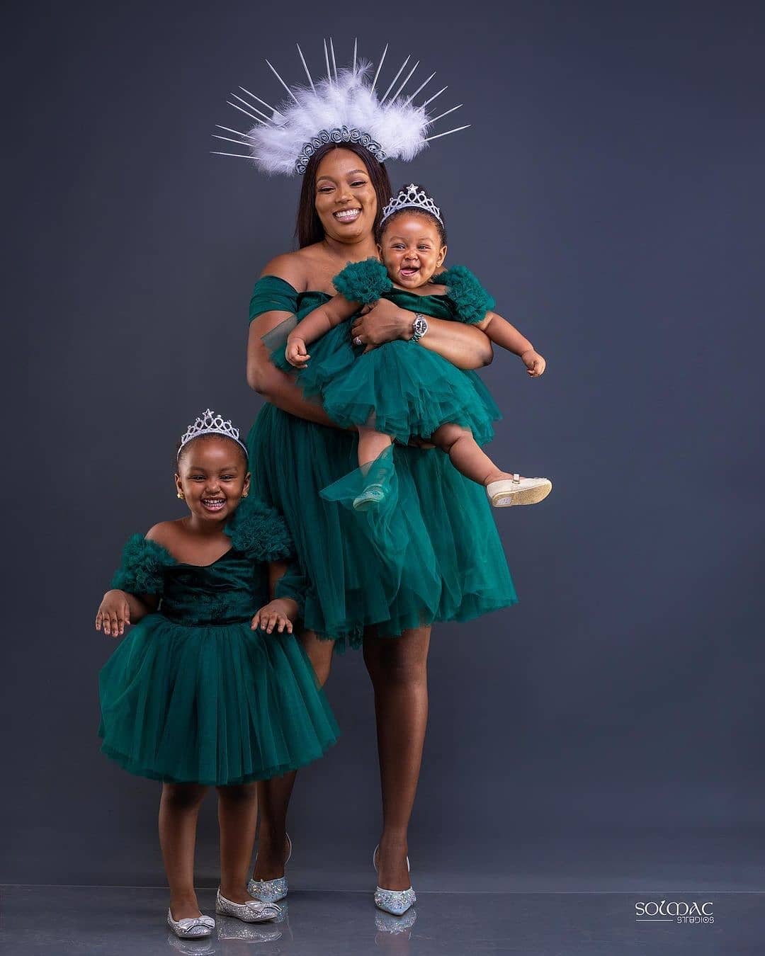 Cutest Asoebi Styles For Mummy And Daughter