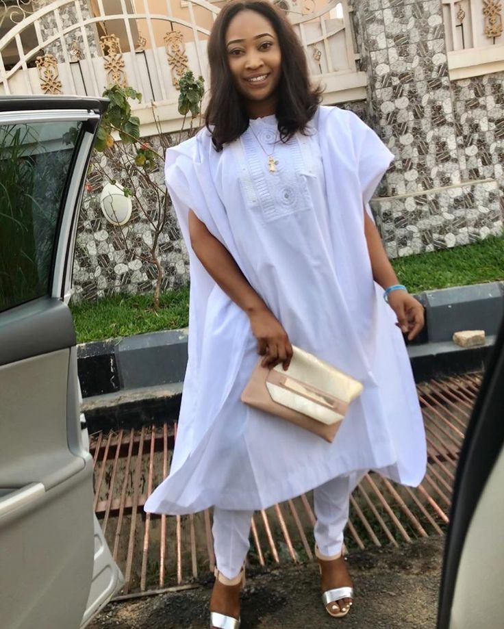 HERE’S HOW NIGERIAN WOMEN ARE ROCKING THE AGBADA OUTFIT STYLISHLY