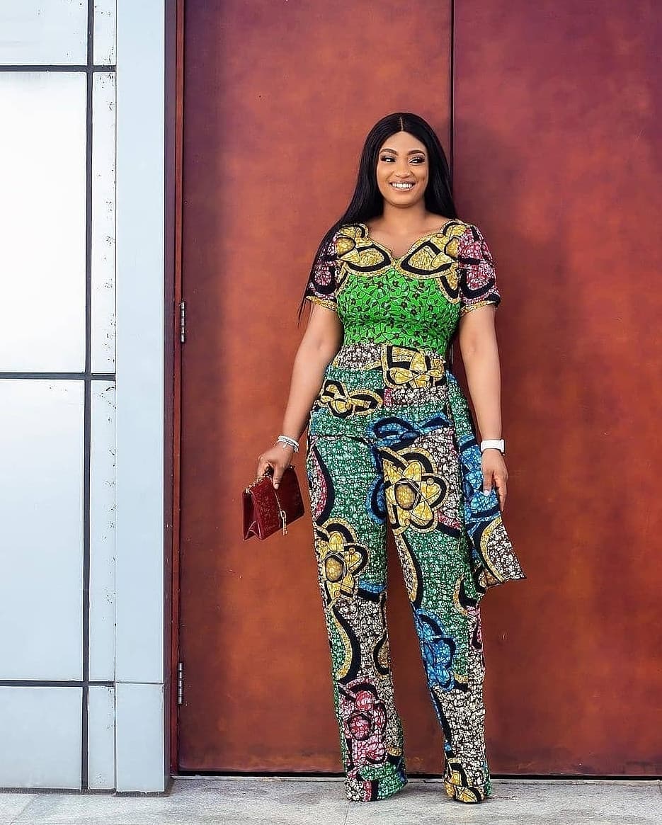 Ankara jumpsuits can transform your evening look into something extraordinary. Choose a jumpsuit with embellishments, unique necklines, or dramatic cuts, and pair it with statement jewellery and high heels for a show-stopping appearance at any event.