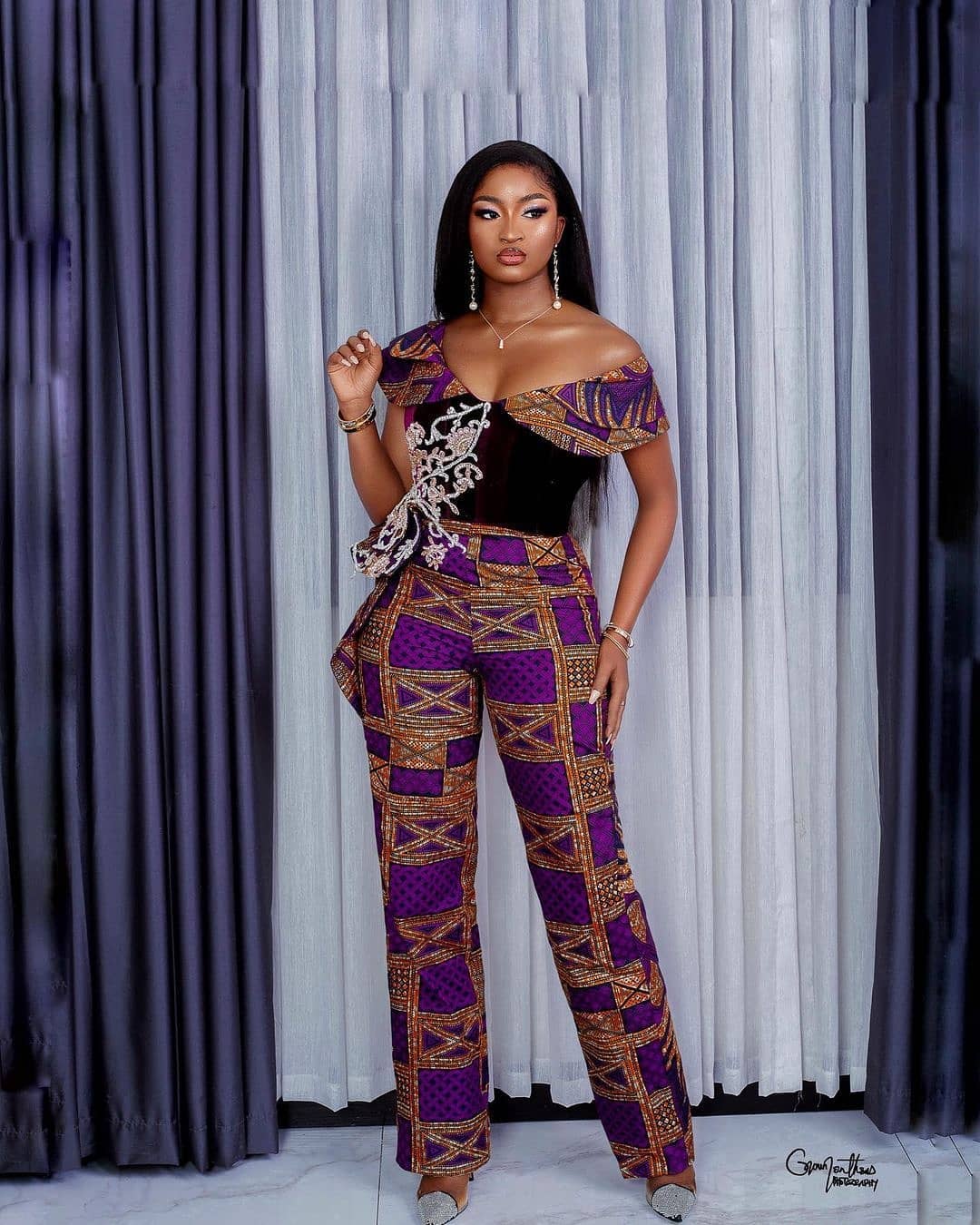 Ankara jumpsuits are perfect for cultural festivities, weddings, or special occasions. Mix and match prints, experiment with accessories, and embrace the vibrant colours of African fashion to create a unique look that pays homage to tradition while embracing modernity.