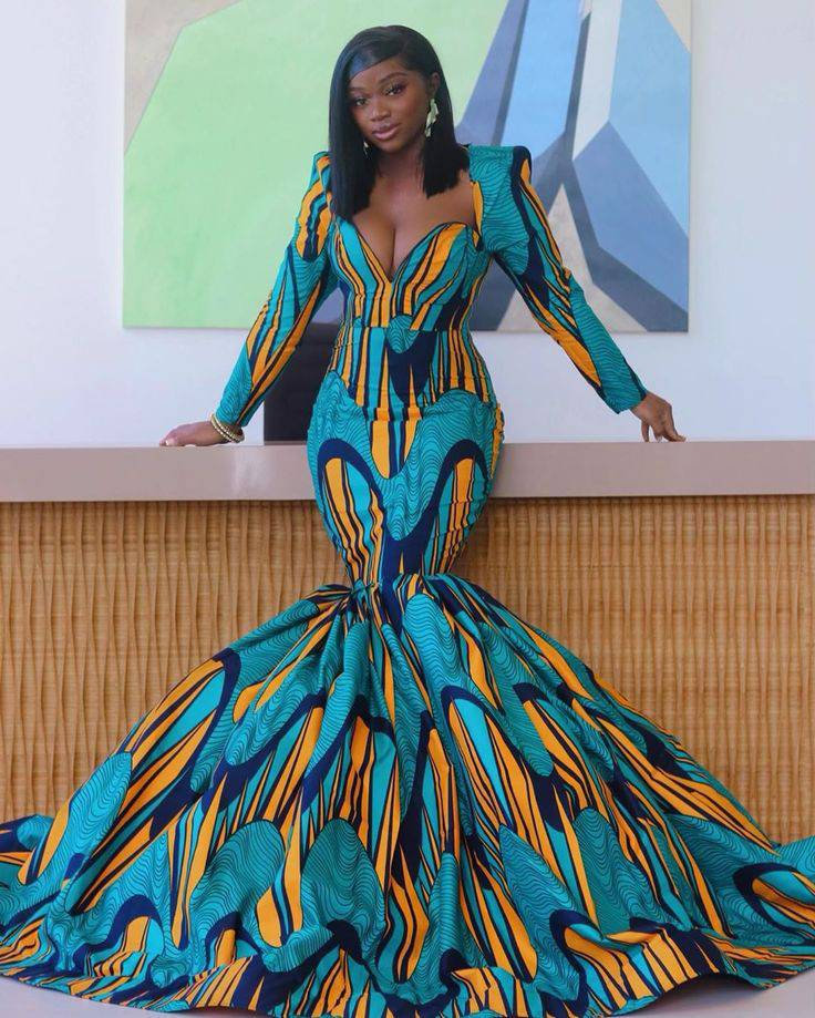 Another great Ankara style for prom is the mermaid gown